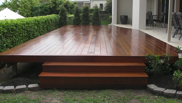 Pros & Cons of Patio Flooring
