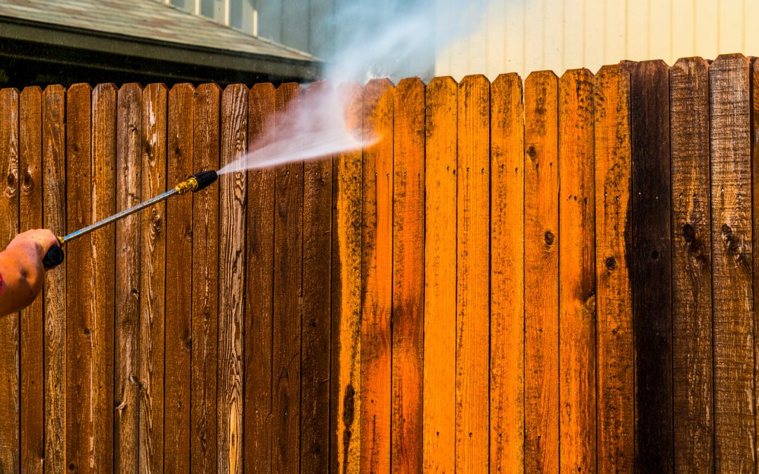 3 Fence Cleaning Mistakes You Should Avoid